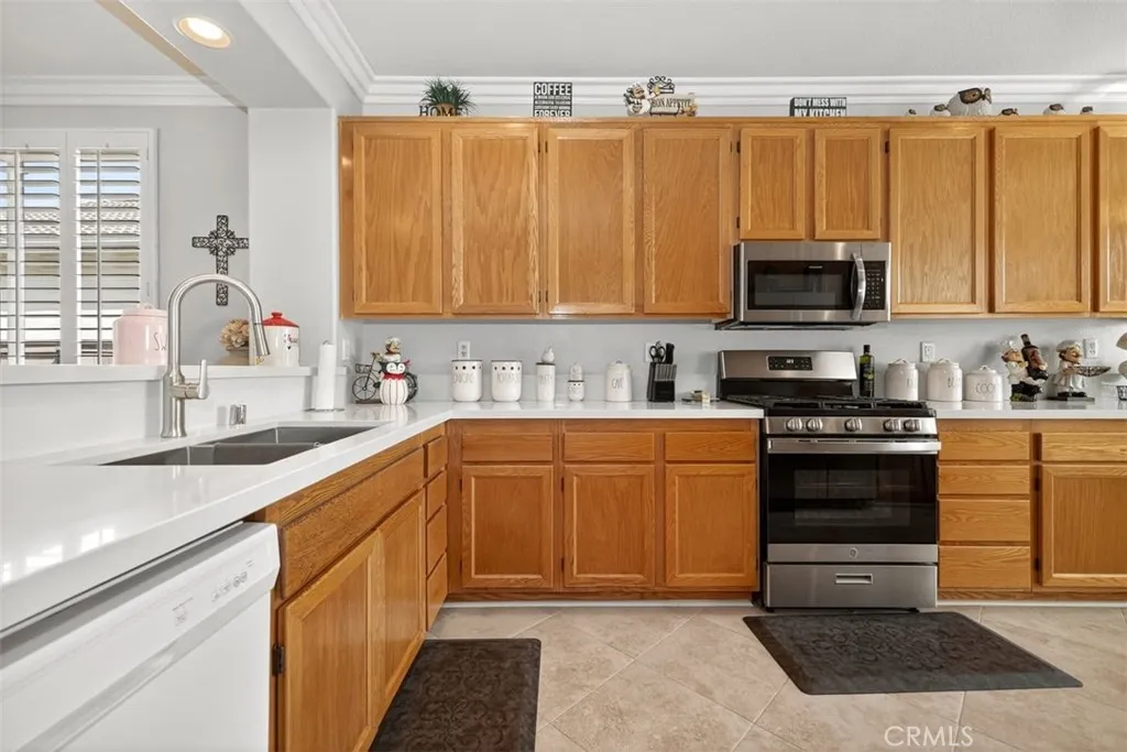 28250 Grandview, Moreno Valley, California 92555 home-pic-7